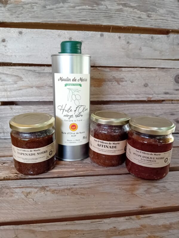 Une bouteille d'huile d'olive 50cl et trois pots de F'olives de Marie